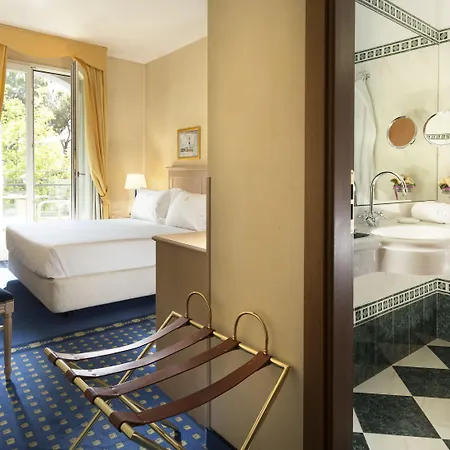 Hotel De Londres