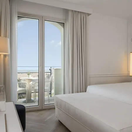 Hotel De Londres