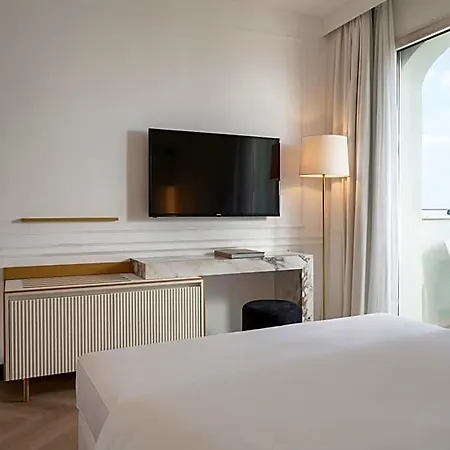 De Londres Hotel 4*